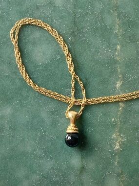 Vintage James Avery Onyx and Gold pendant and Gold chain 14k